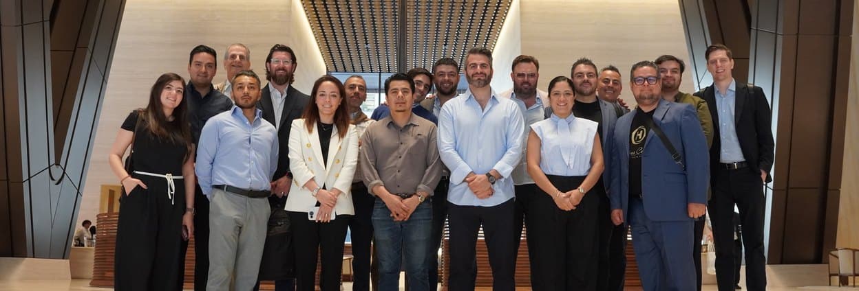 La comunidad reunida en una cena de NORTE